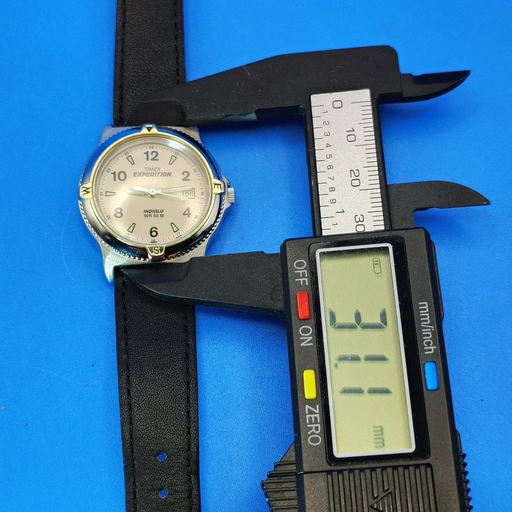 Vintage 1998 Timex Expedition Indiglo 31mm Women's Quartz Field Watch Size 4-7.5